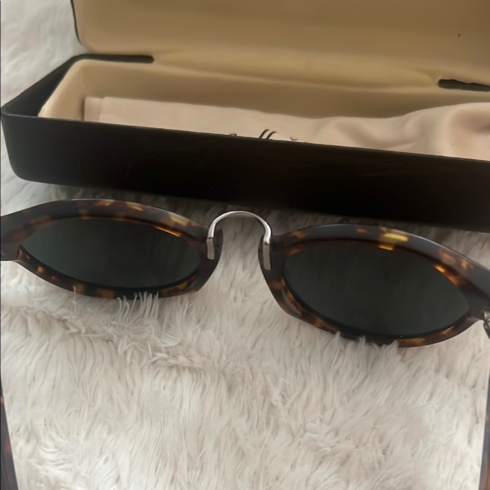 Vonzipper Tortoise Shell Sunglasses - image 2